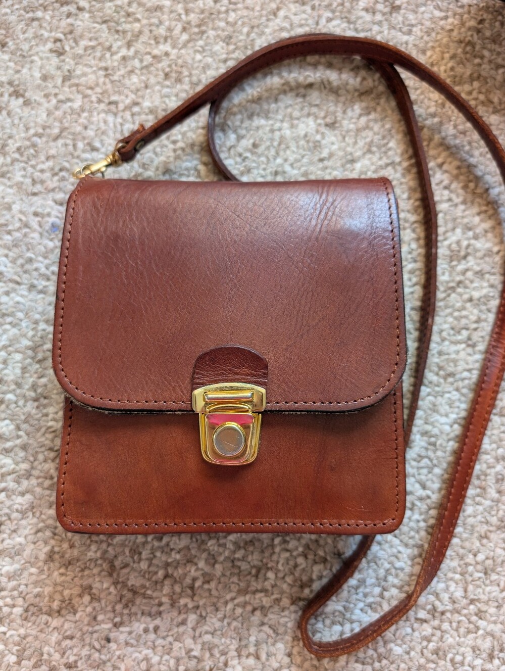 Classic Brown Leather Crossbody Bag - Brass Hardware Unbranded